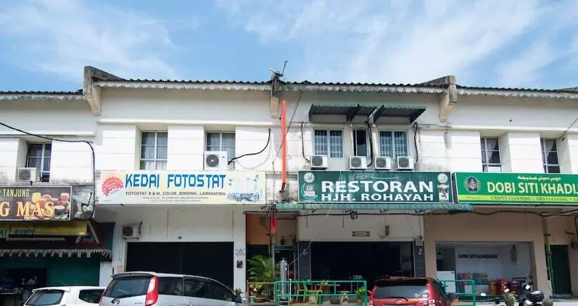 Oyo 1224 Hotel Hajah Rohayah