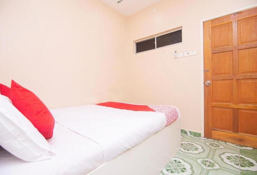 Oyo 1224 Hotel Hajah Rohayah