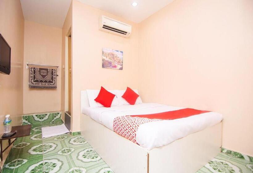 Oyo 1224 Hotel Hajah Rohayah