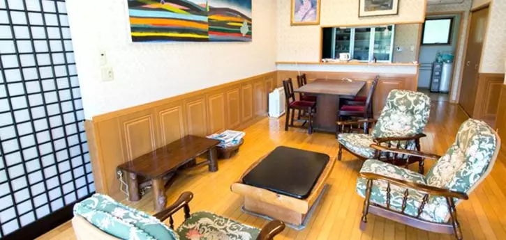 Majatalo Guest House Third Place