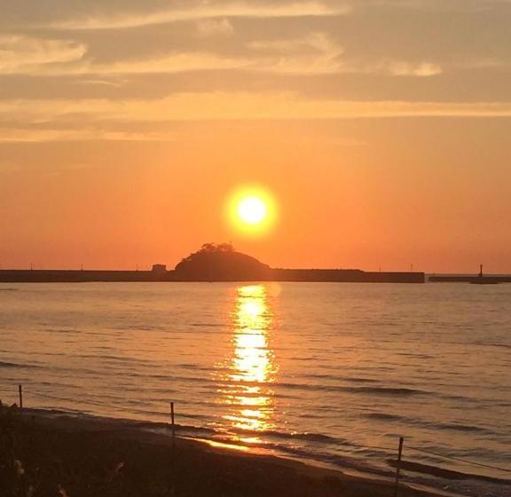 بنسيون Iwamino Oyado Lucere