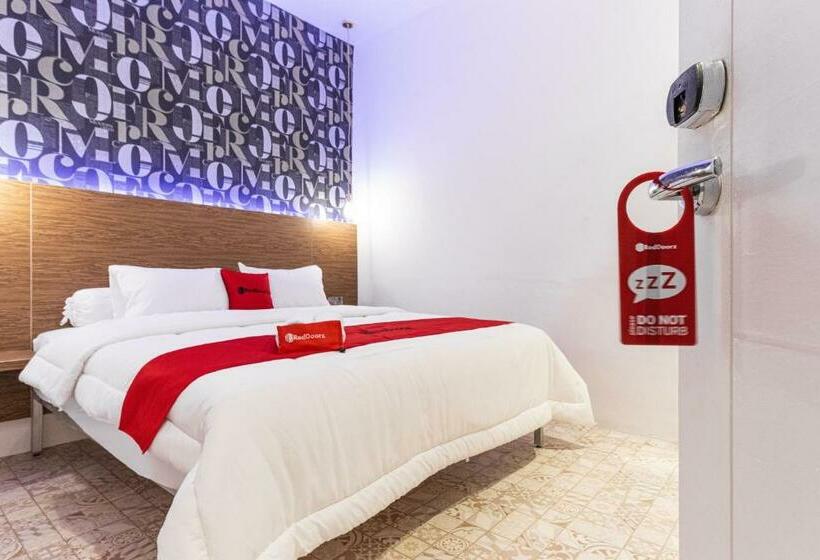 بنسيون Reddoorz Plus At Mitrotel Medan