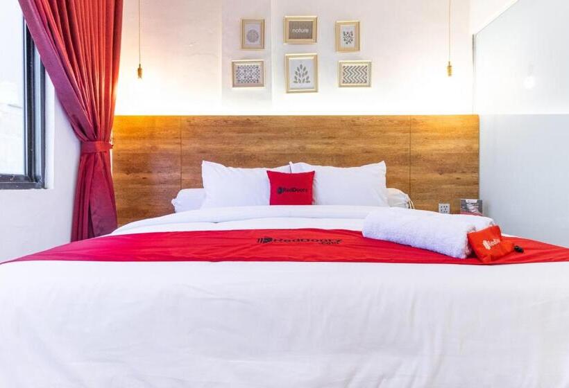 بنسيون Reddoorz Plus At Mitrotel Medan