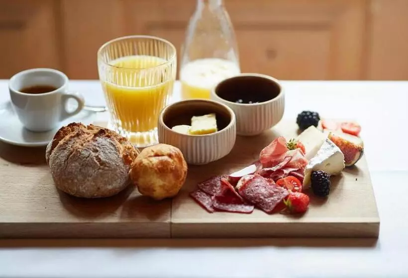 Retkeilymaja Gasthof Krone Blatten