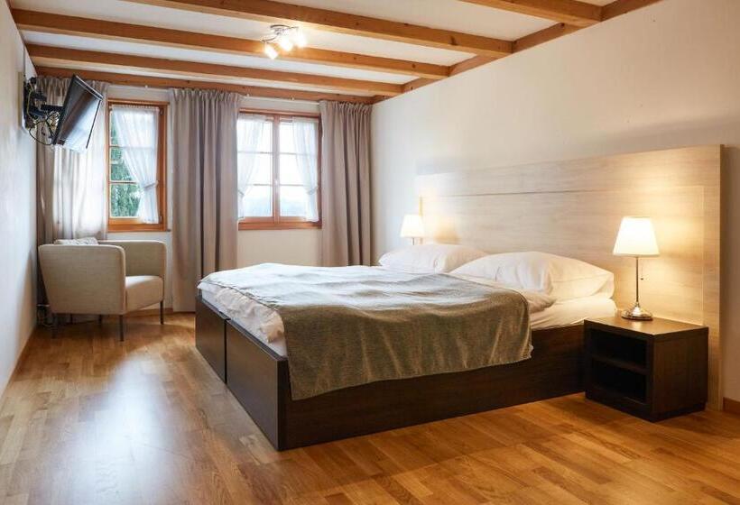 Hostel Gasthof Krone Blatten