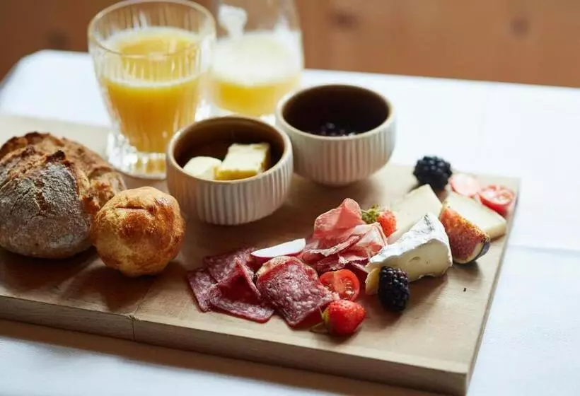 Retkeilymaja Gasthof Krone Blatten