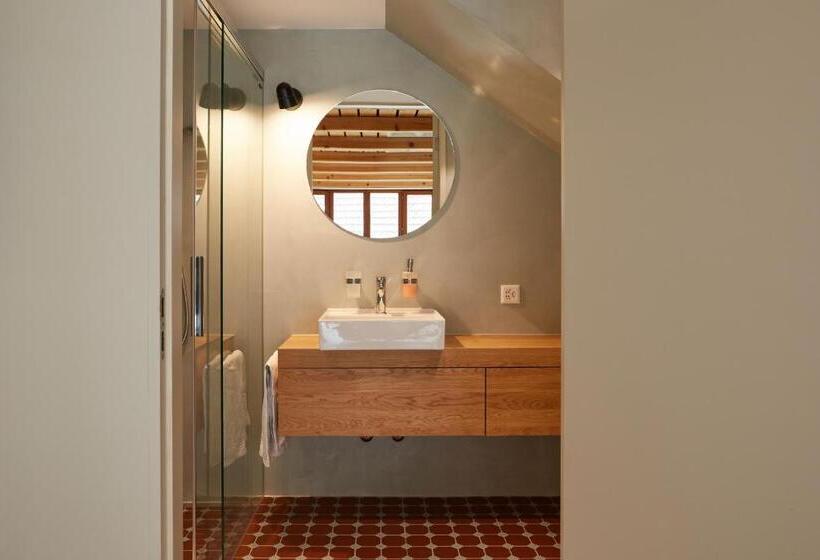 Hostel Gasthof Krone Blatten