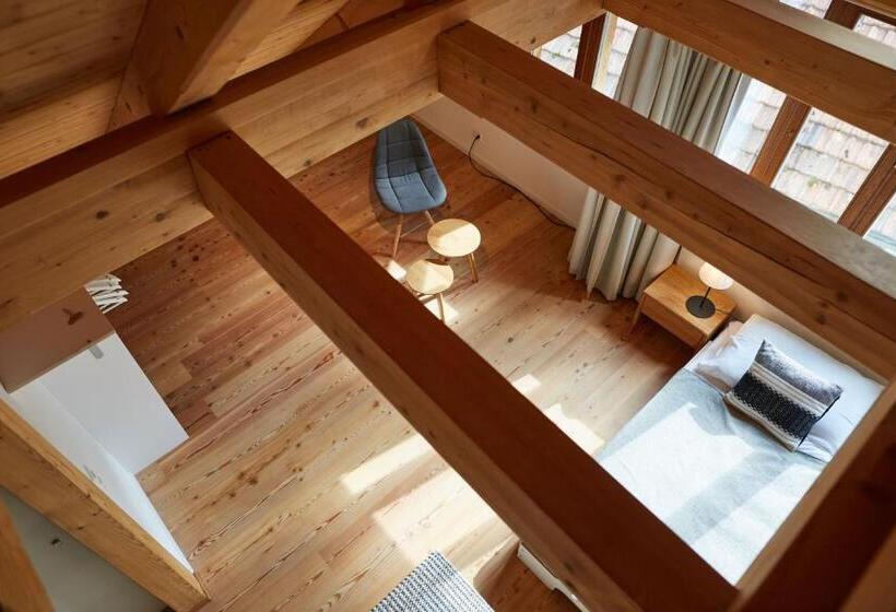 Hostel Gasthof Krone Blatten