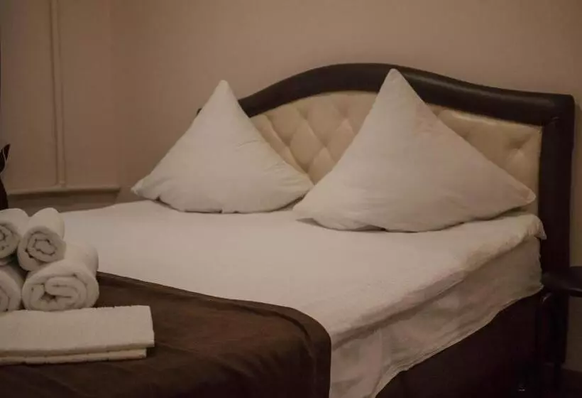 ユースホステル Seven