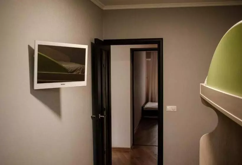 ユースホステル Seven