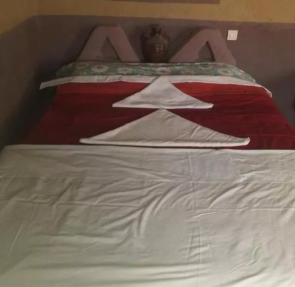 Retkeilymaja Tazoult Ouzina