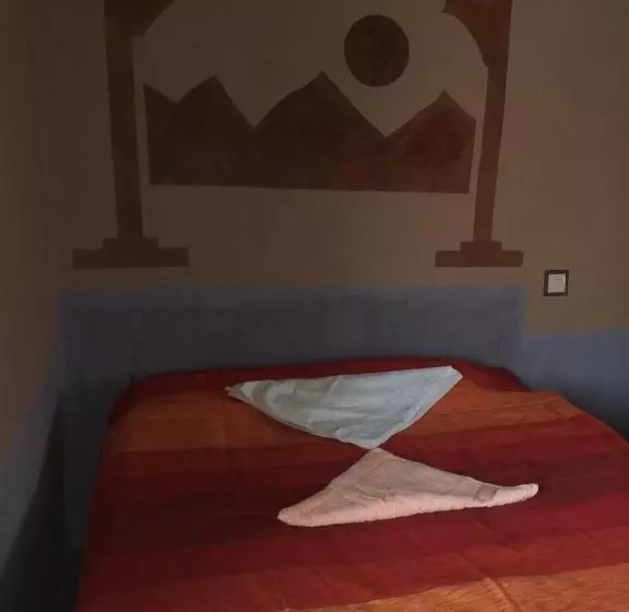 Retkeilymaja Tazoult Ouzina