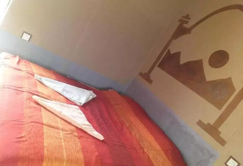 Retkeilymaja Tazoult Ouzina