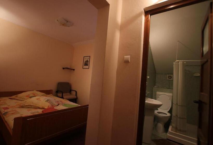 مبيت وإفطار Panorama Cehu Silvaniei