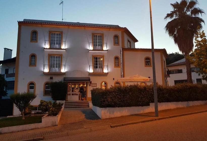 تختخواب و صبحانه Residencial Gil Vicente