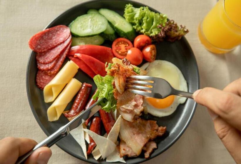 فندق готельна ресторація україночка