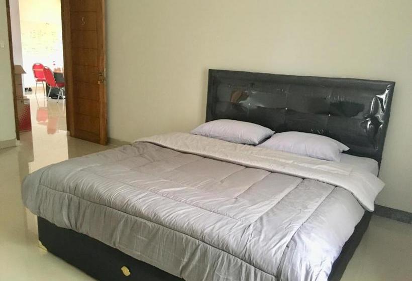 בית מלון כפרי Persada Bombana