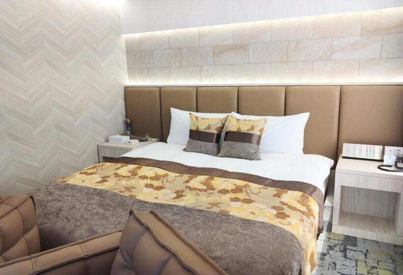 Отель The Graf Matsubara