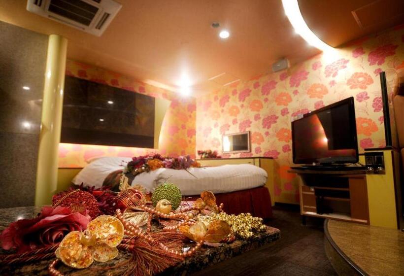 Отель The Graf Matsubara