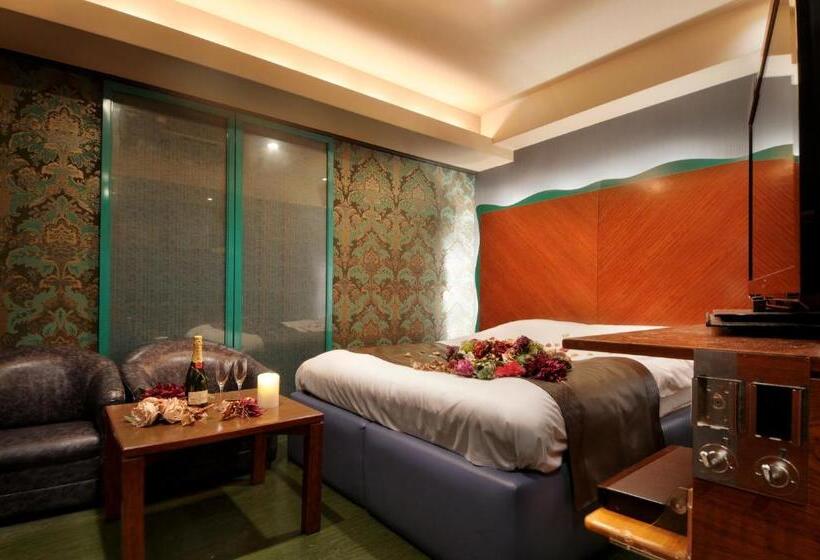 Отель The Graf Matsubara