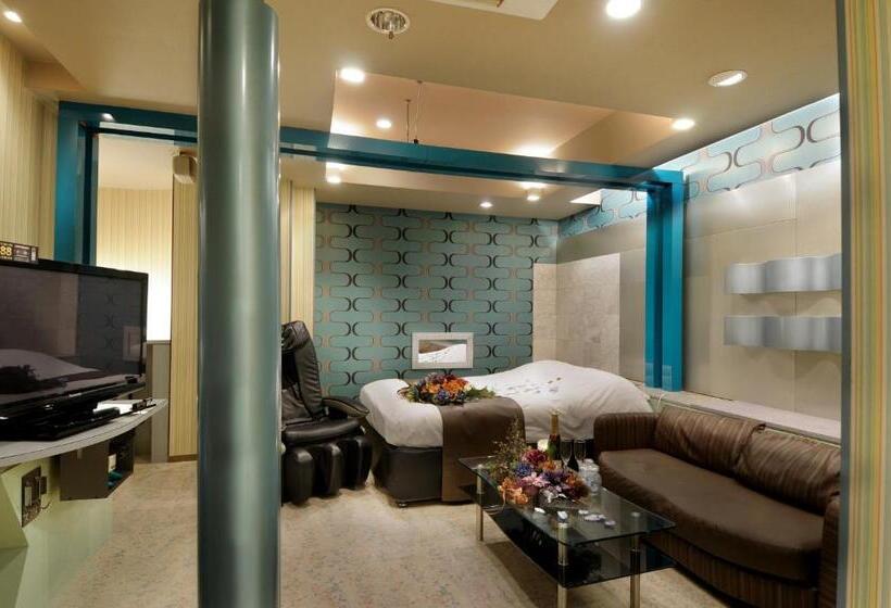 Отель The Graf Matsubara