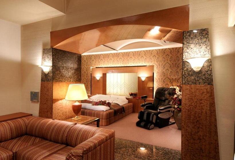 Отель The Graf Matsubara