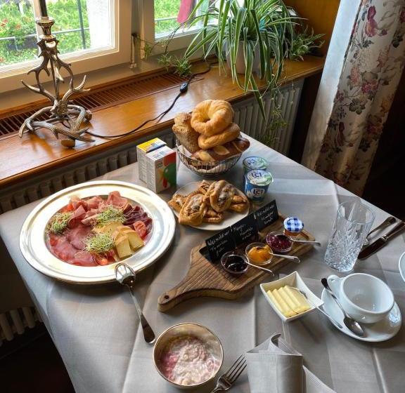 호텔 Schloss Weinstein