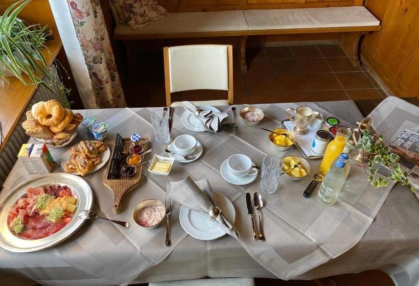 호텔 Schloss Weinstein