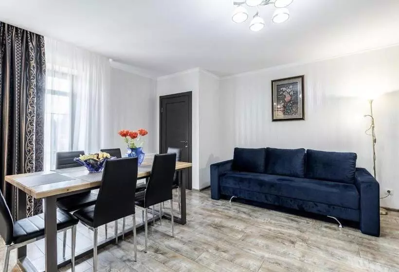 هتل Villa Gor Apartments