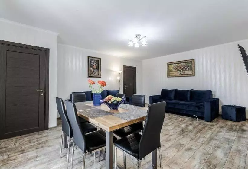 هتل Villa Gor Apartments