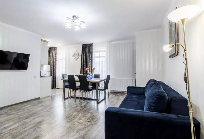 هتل Villa Gor Apartments