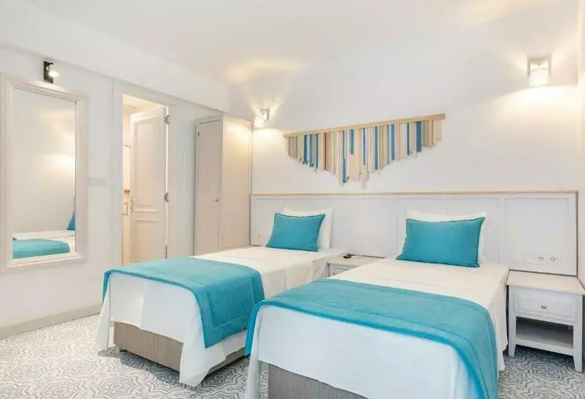 Monza House Otel