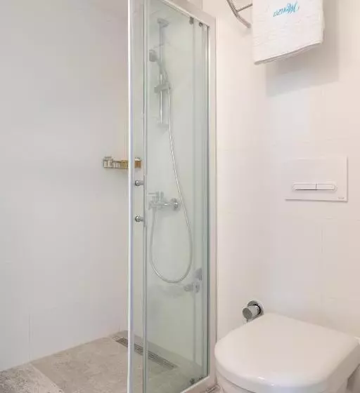 Monza House Otel