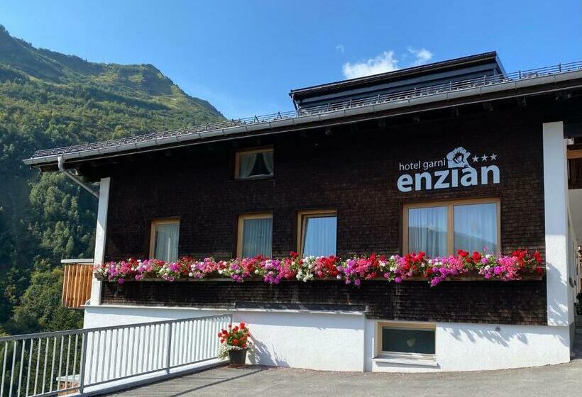 پانسیون Garni Enzian