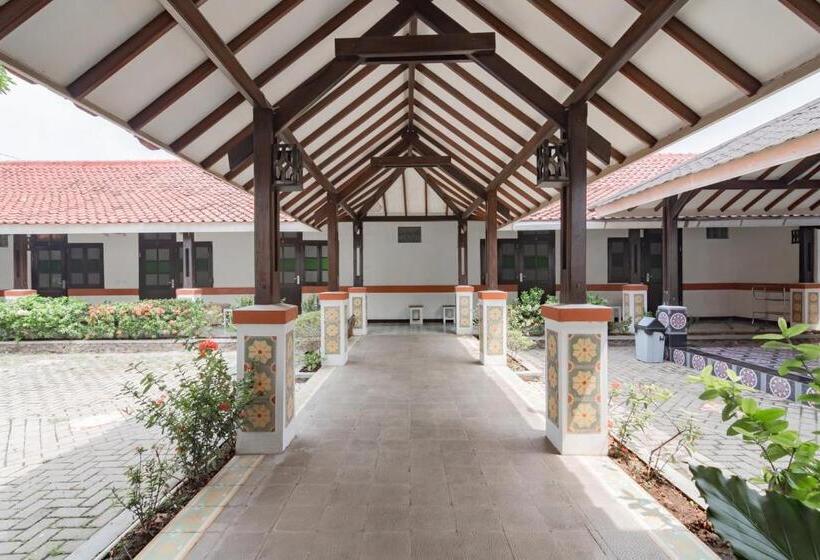 פנסיון Reddoorz Syariah @ Kolonial Guest House