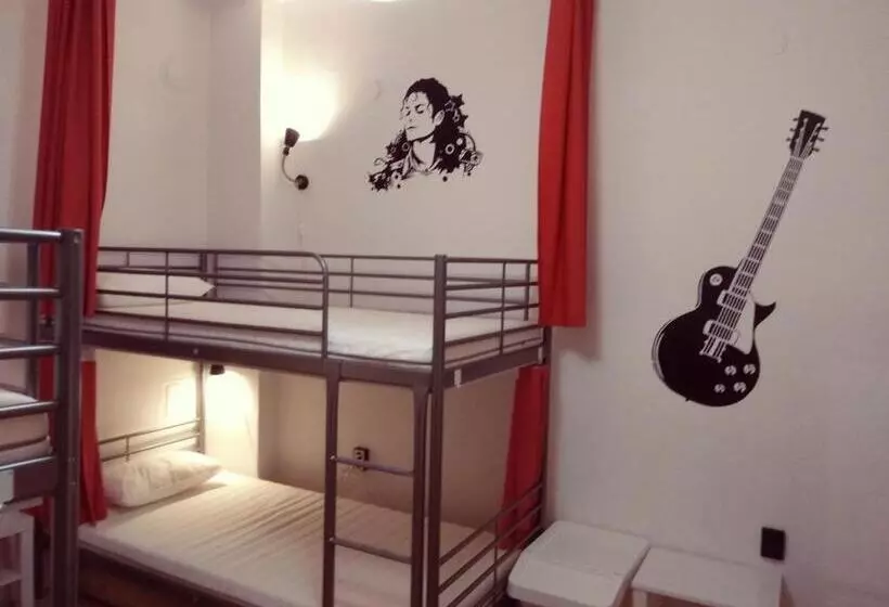 Pijama Hostel