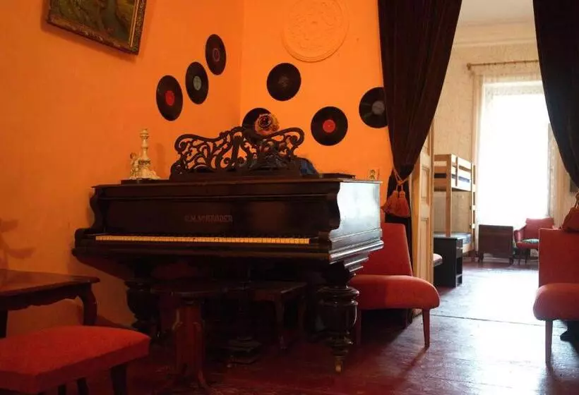 Suzi Hostel