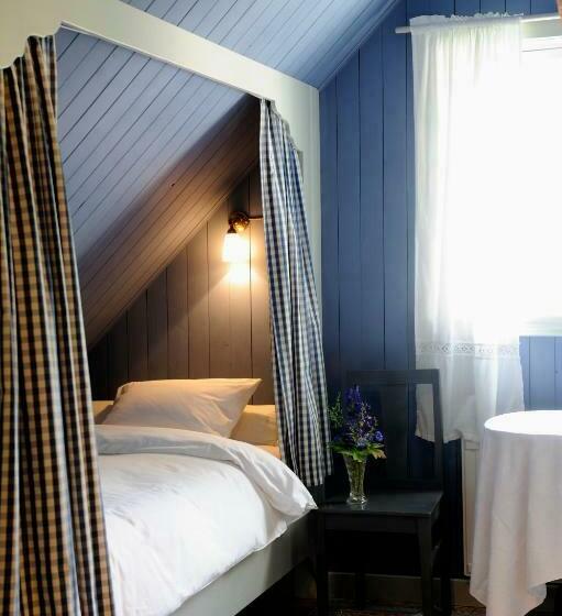 민박 Vildrosor & Höns