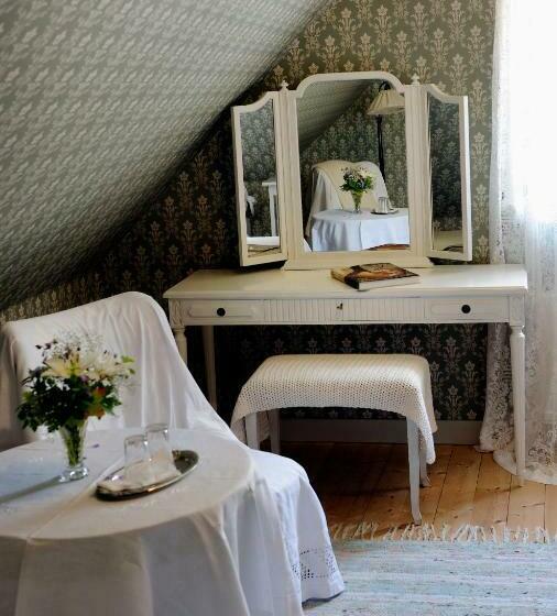 민박 Vildrosor & Höns