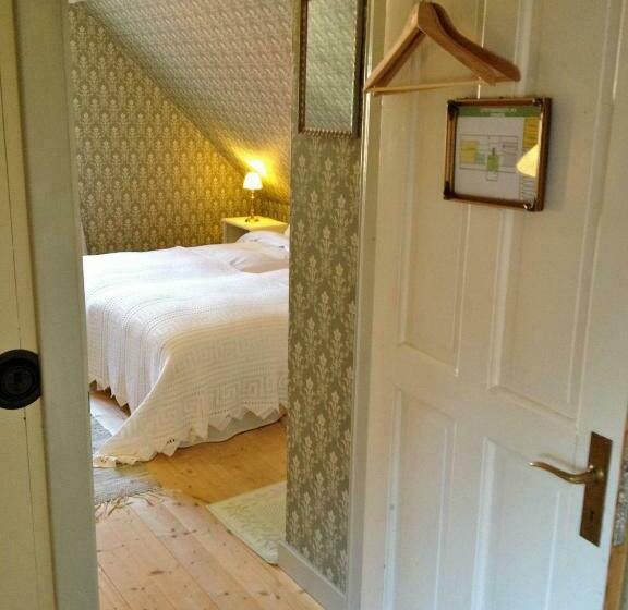 민박 Vildrosor & Höns