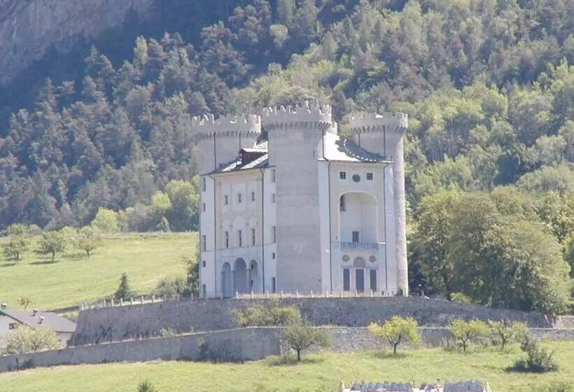 Hotelli Col Du Mont
