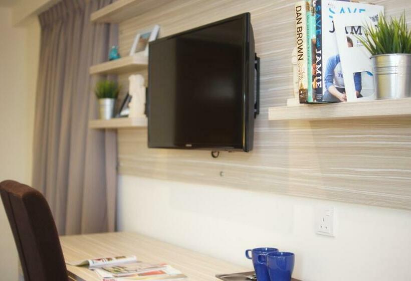 فندق Good Luck Inn