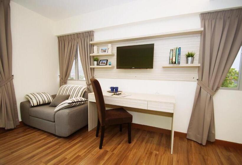 فندق Good Luck Inn