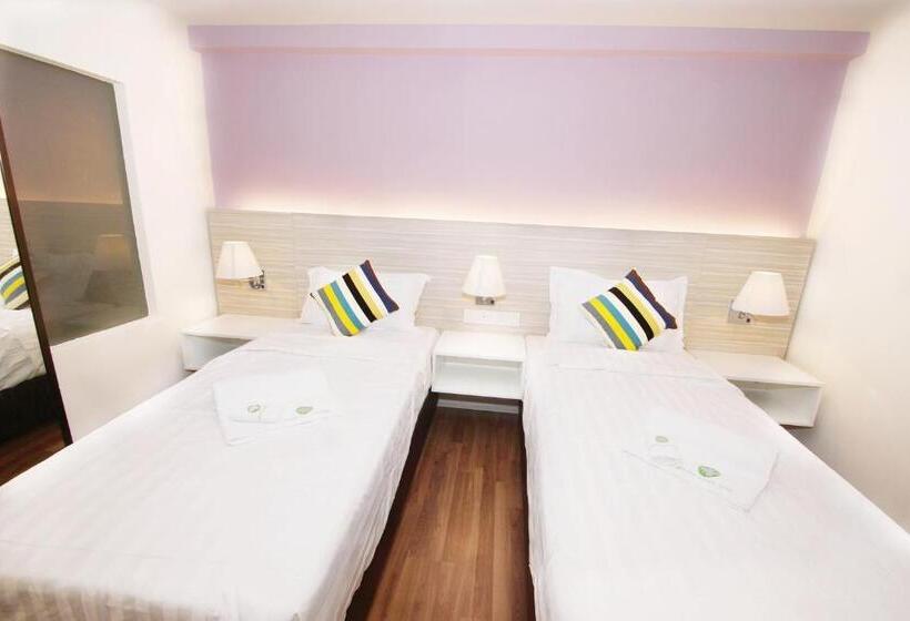 فندق Good Luck Inn