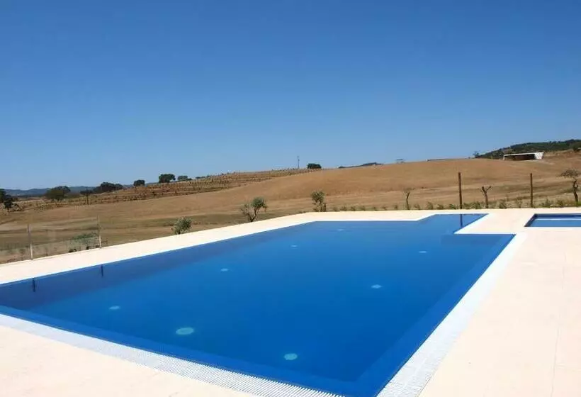 ホテル Herdade Dos Montes Bastos