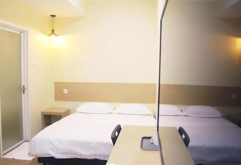 Hotelli No.31 Maple Inn