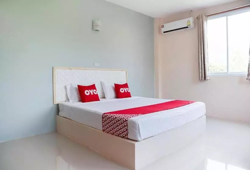 Hotelli Oyo 674 Greenery Home