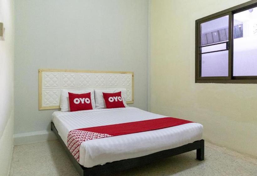 호텔 Oyo 674 Greenery Home