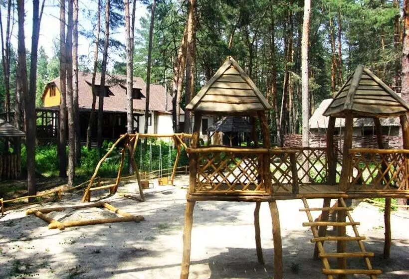 ホテル Pershyi Kordon Tourist Complex