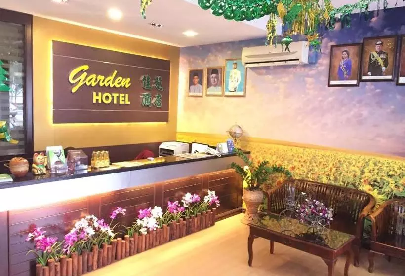 Hotelli Pontian Garden